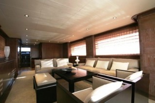 ISABEL - Saloon2